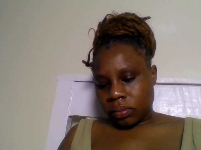 Ebonitah live cam on BongaCams