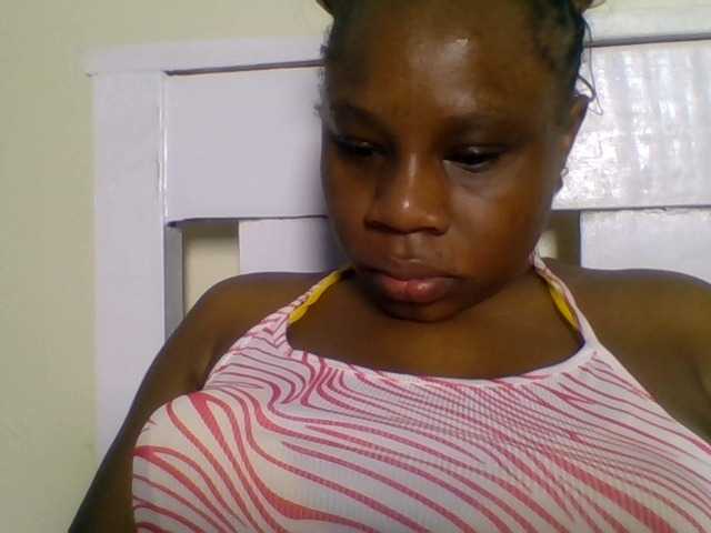 Ebonitah live cam on BongaCams