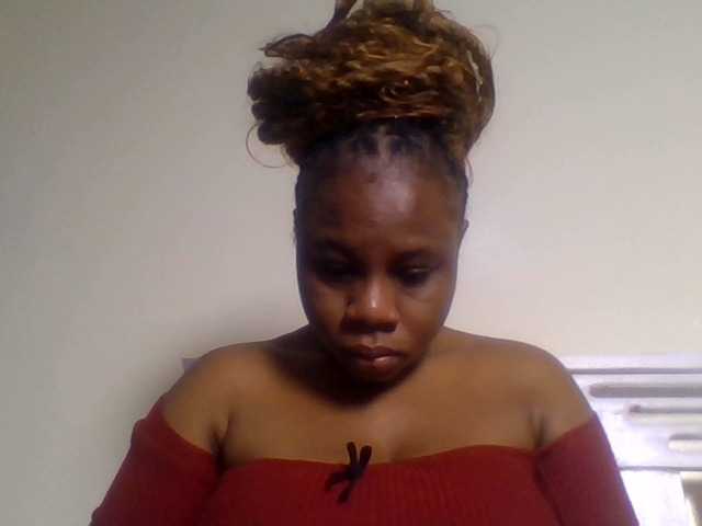 Ebonitah live cam on BongaCams