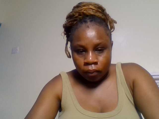 Ebonitah live cam on BongaCams