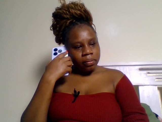 Ebonitah live cam on BongaCams