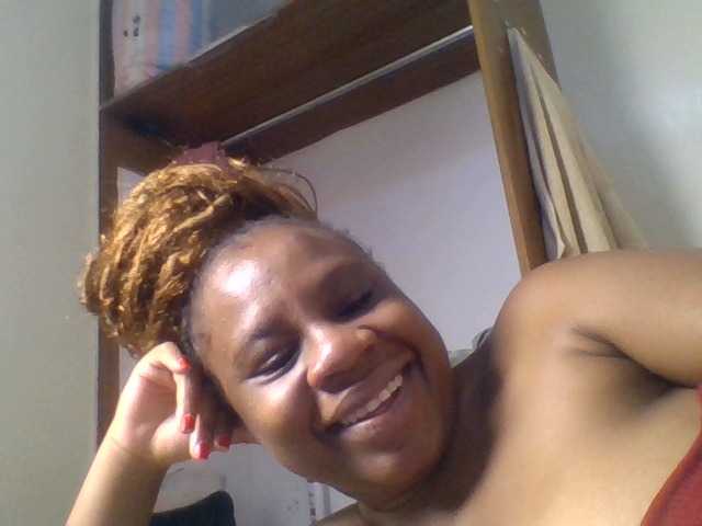 Ebonitah live cam on BongaCams