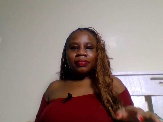 Ebonitah live cam preview
