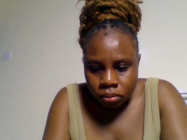 Ebonitah live cam on BongaCams