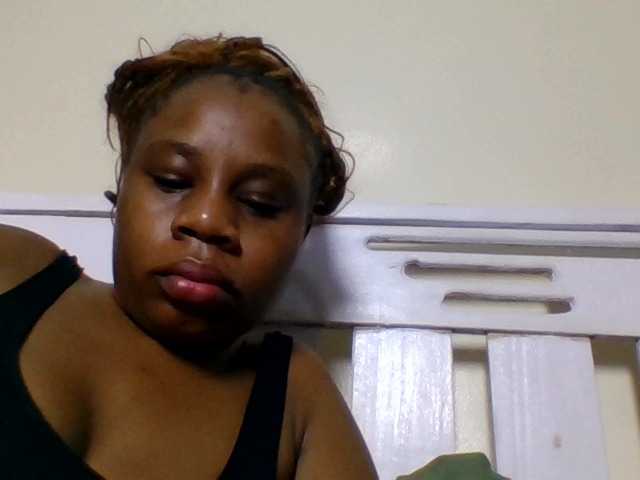 Ebonitah live cam on BongaCams
