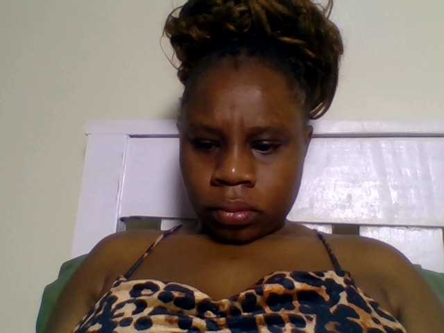 Ebonitah live cam on BongaCams