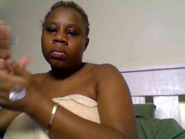 Ebonitah webcam
