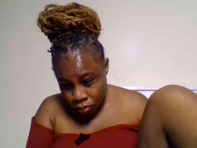 Ebonitah webcam