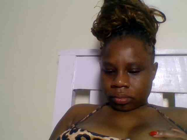 Ebonitah webcam