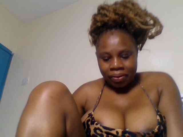 Ebonitah webcam