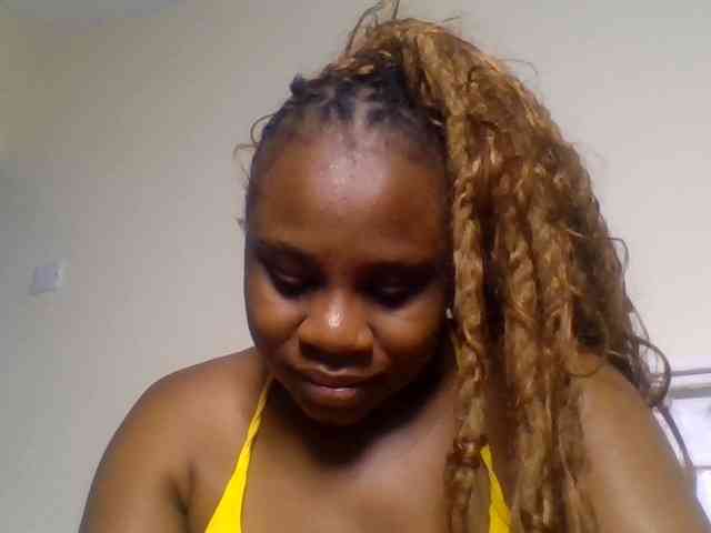 Ebonitah webcam