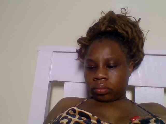Ebonitah webcam