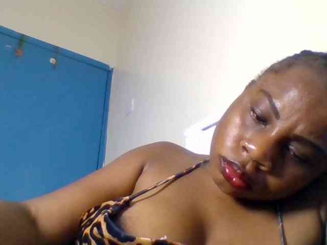 Ebonitah webcam