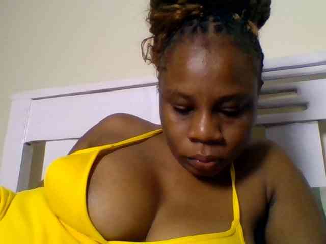 Ebonitah webcam