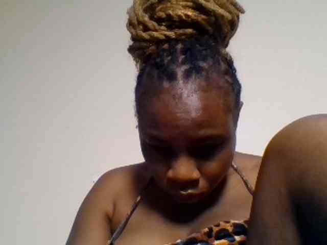 Ebonitah webcam