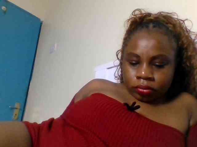 Ebonitah webcam
