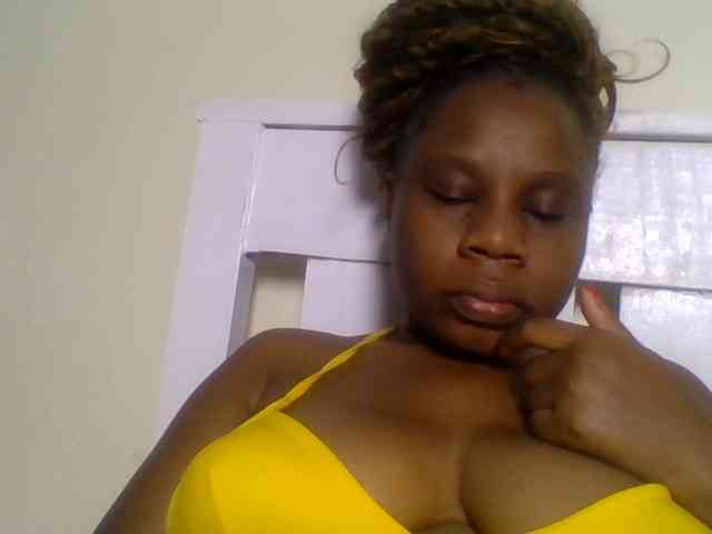 Ebonitah webcam