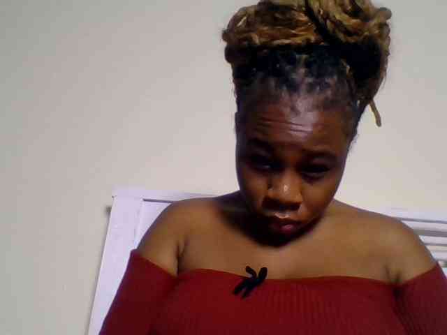 Ebonitah webcam