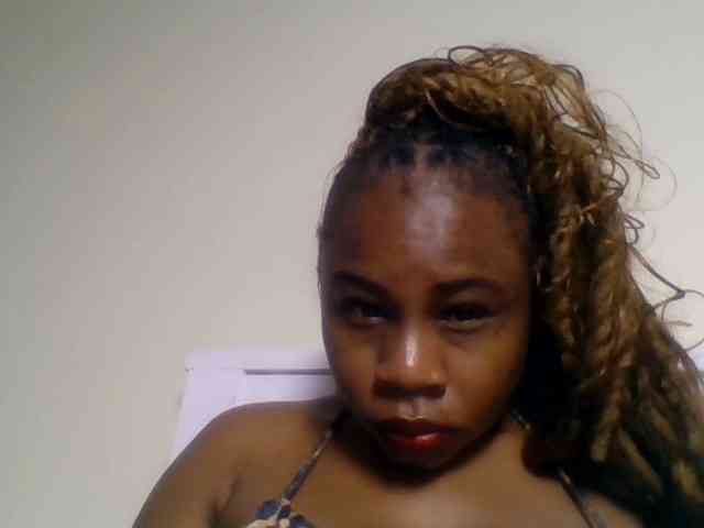 Ebonitah webcam