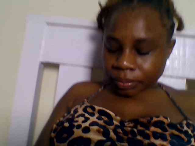 Ebonitah webcam
