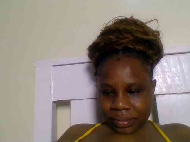 Ebonitah webcam