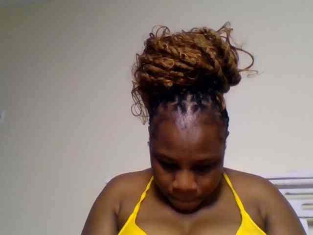 Ebonitah webcam