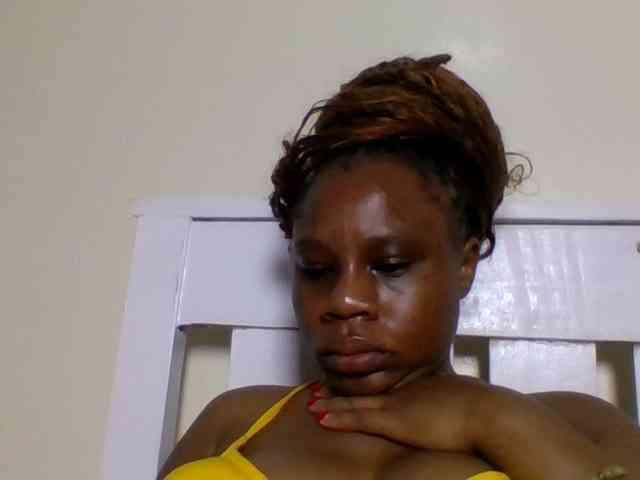 Ebonitah webcam