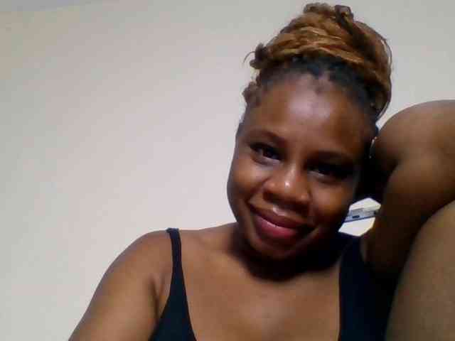 Model: Ebonitah