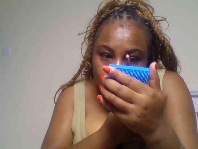Ebonitah webcam