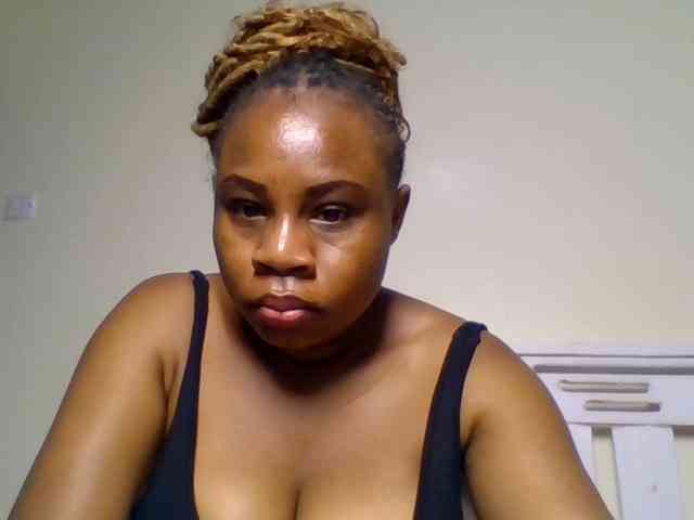 Ebonitah webcam