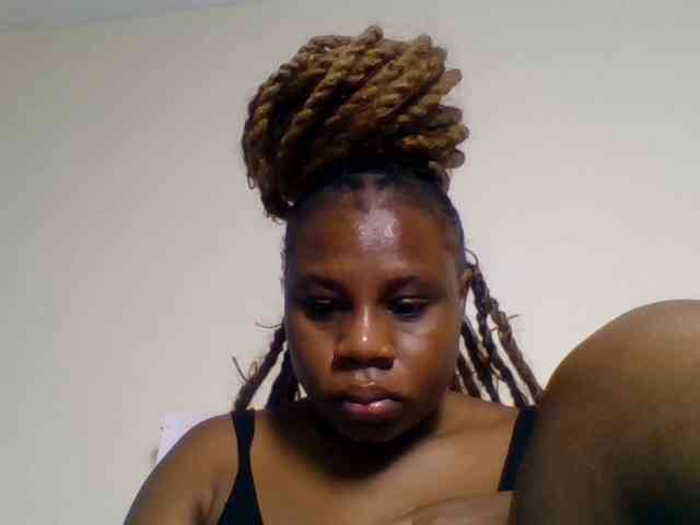 Ebonitah webcam