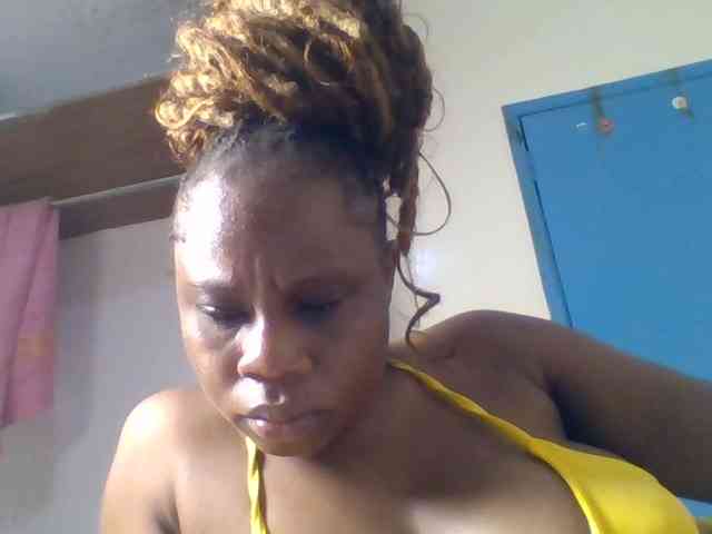 Ebonitah webcam