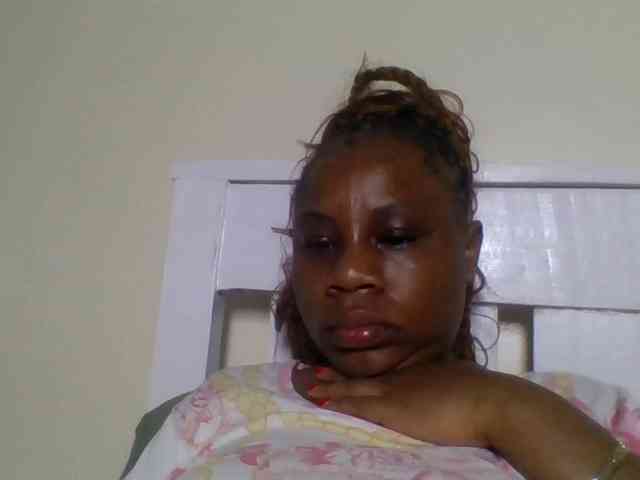 Ebonitah webcam
