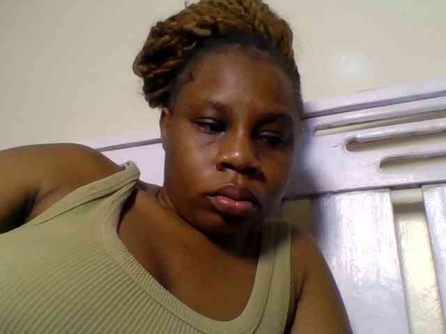 Ebonitah webcam