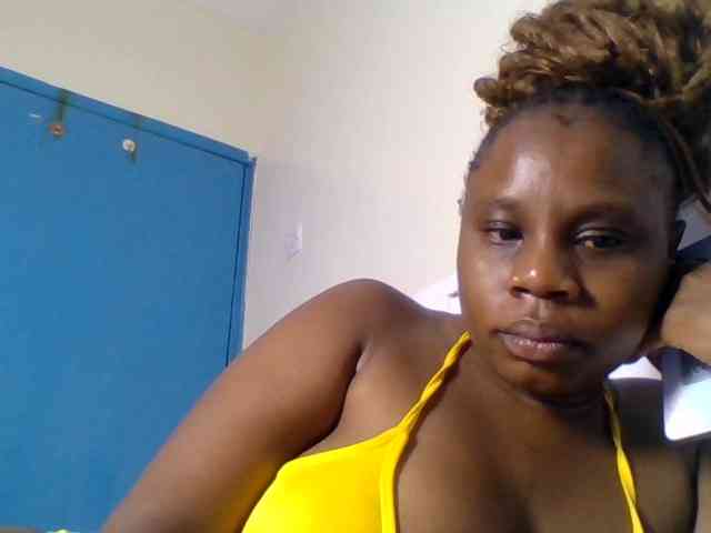Ebonitah webcam