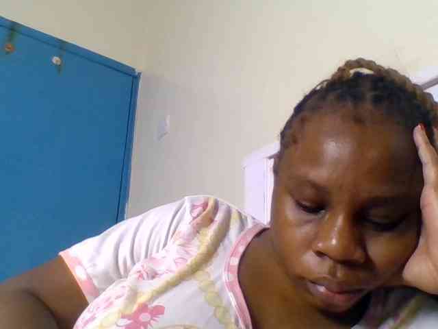 Ebonitah webcam