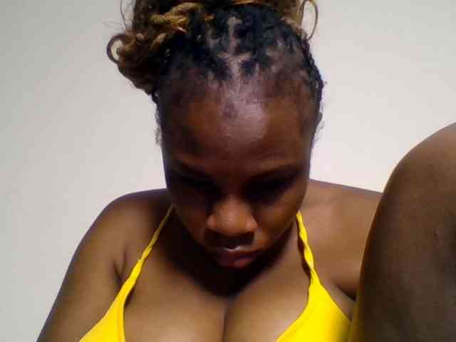 Model: Ebonitah