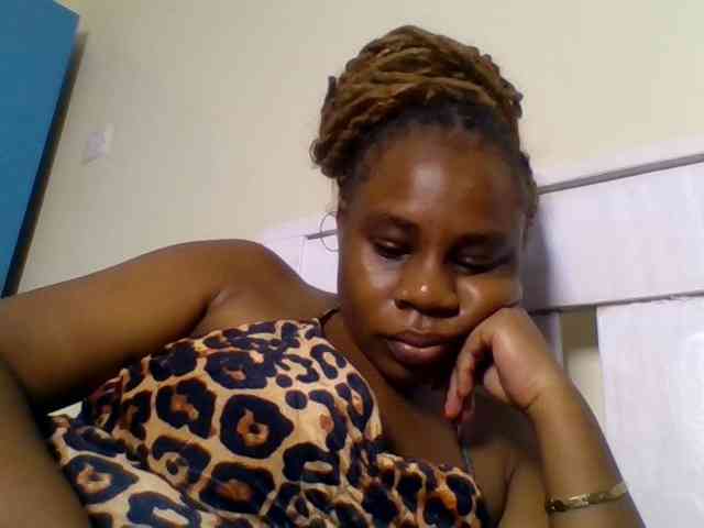Ebonitah webcam