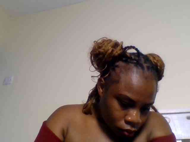 Ebonitah webcam