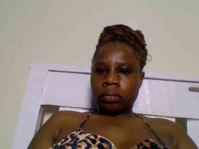 Ebonitah webcam