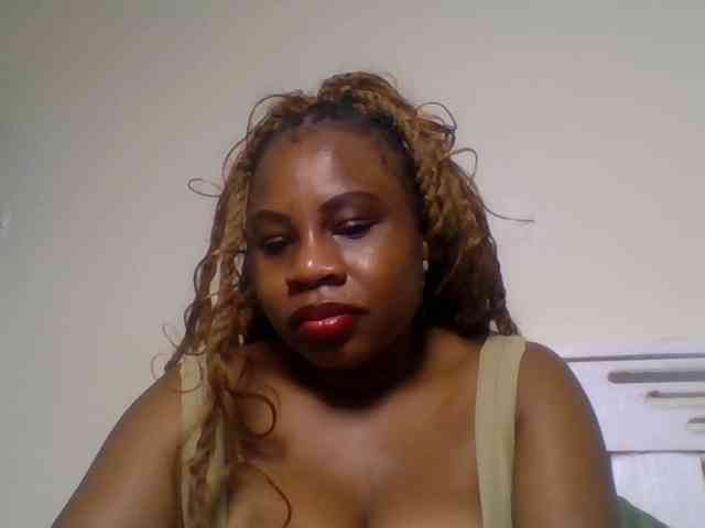 Ebonitah webcam