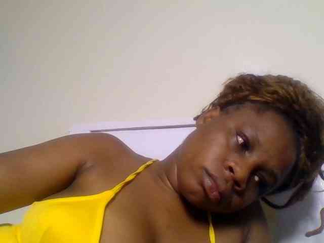 Ebonitah webcam