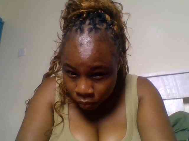 Ebonitah webcam