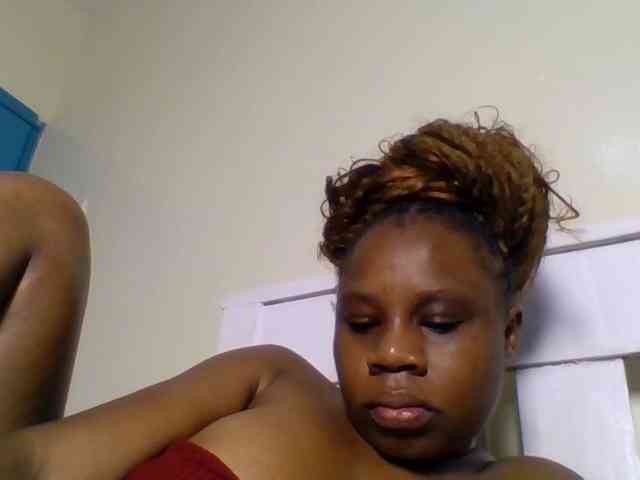 Ebonitah webcam