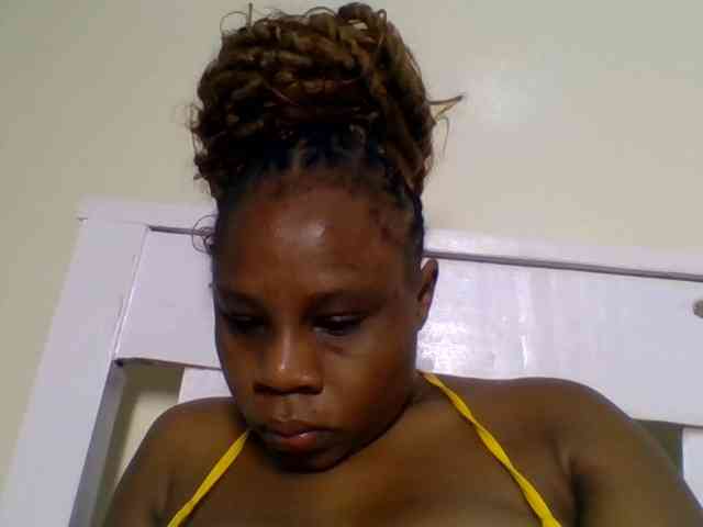 Ebonitah webcam