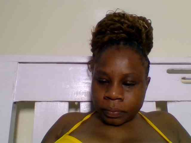 Ebonitah webcam
