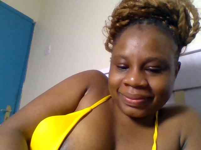 Ebonitah webcam
