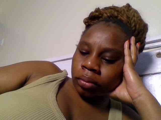 Ebonitah webcam