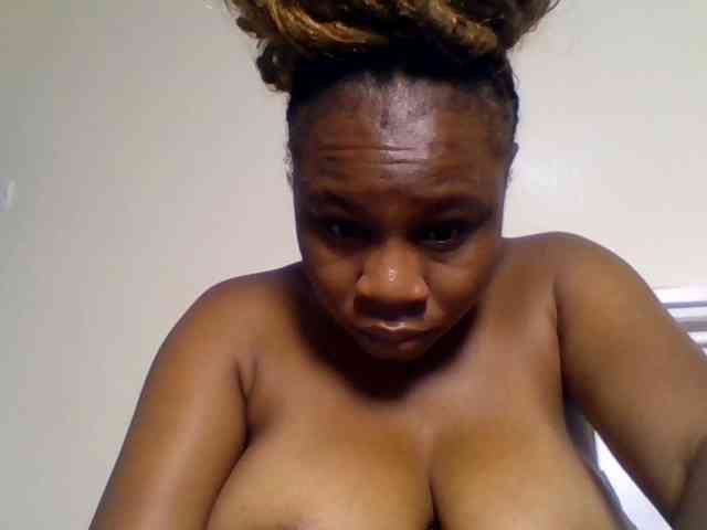 Ebonitah webcam