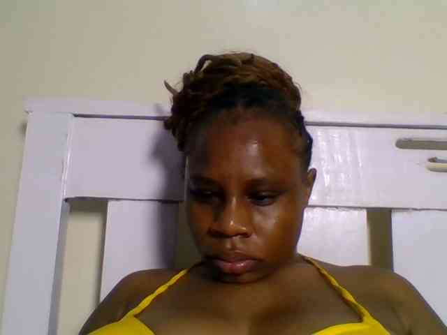 Ebonitah webcam